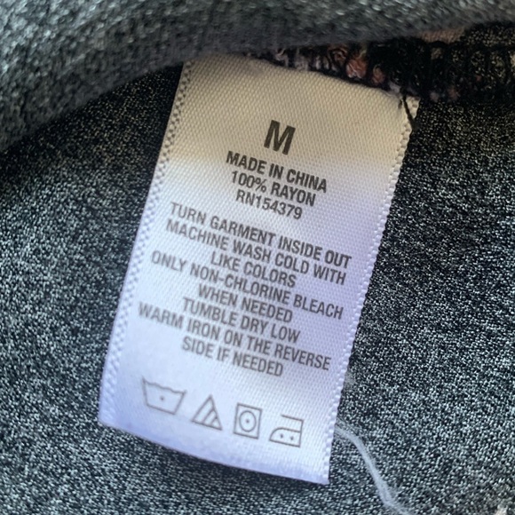 Aeropostale Tie-front Floral Top - Picture 6 of 6